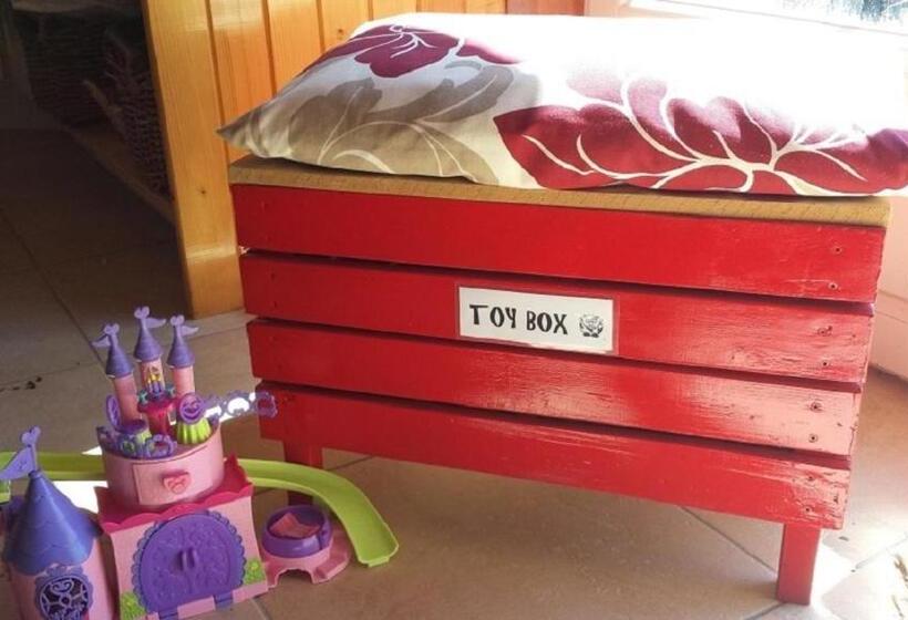 2间卧室的房子, La Fermette