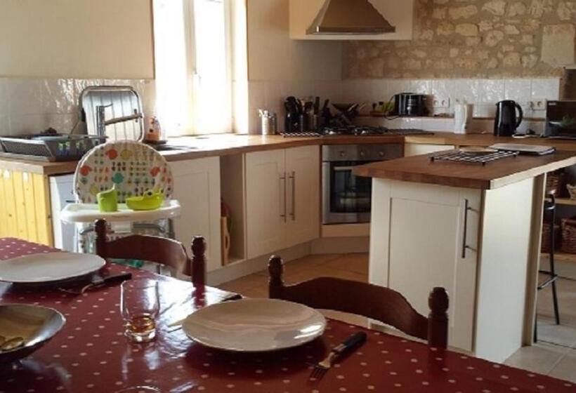 2间卧室的房子, La Fermette