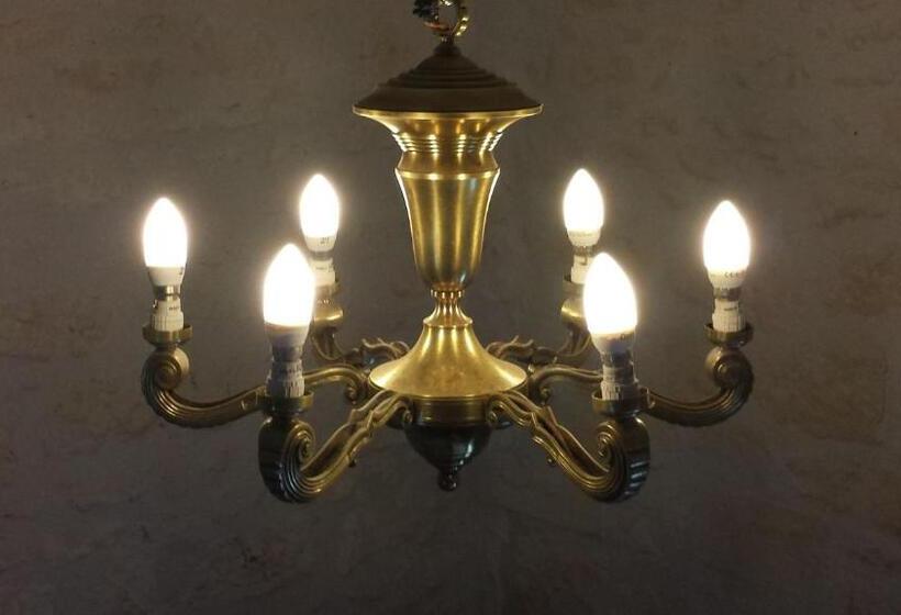 1间卧室的房子, La Fermette