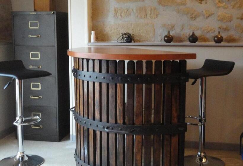 1间卧室的房子, La Fermette