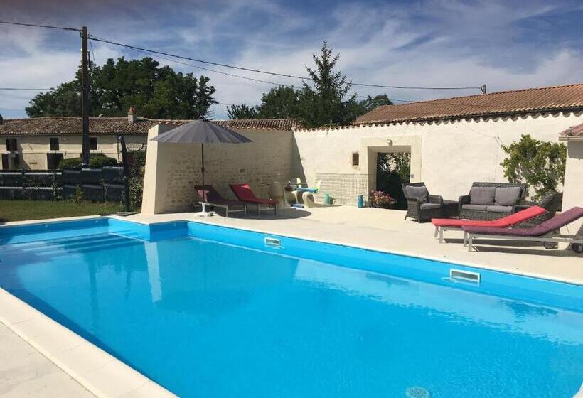 标准工作室, La Fermette