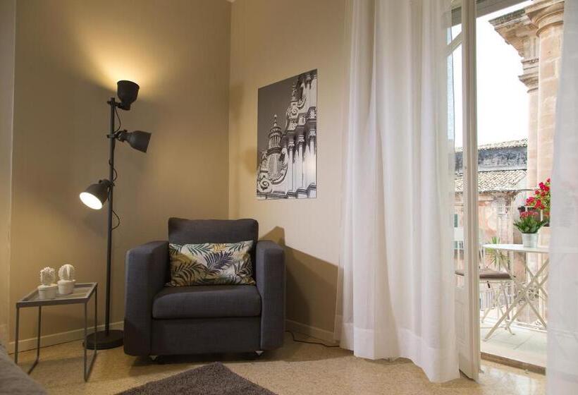 חדר סטנדרט עם מרפסת, Tocco Barocco   Locazioni Brevi