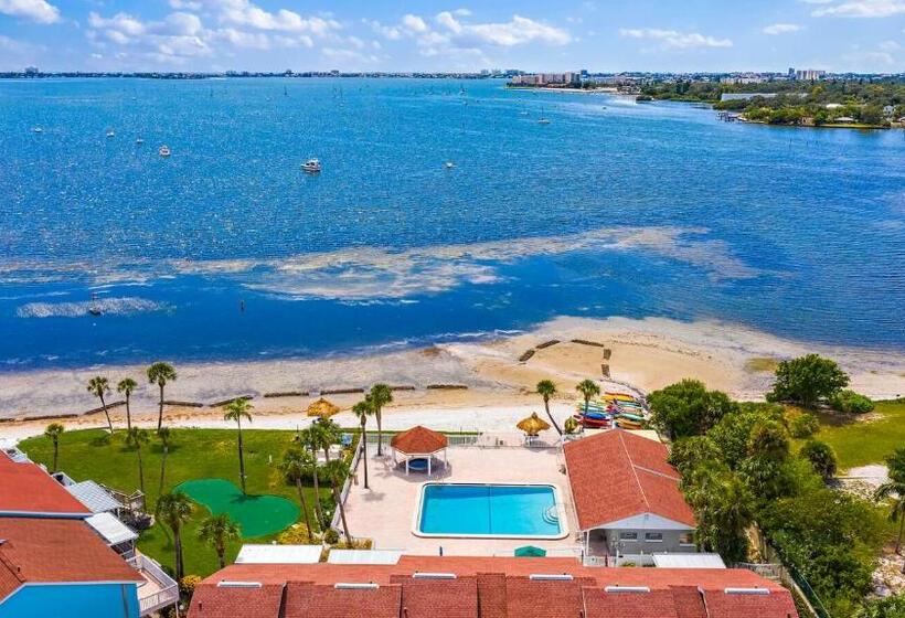 带3个卧室的公寓, Spacious Coastal Haven 3bd Condo