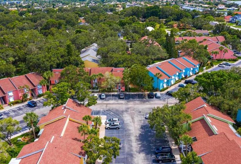 带3个卧室的公寓, Spacious Coastal Haven 3bd Condo