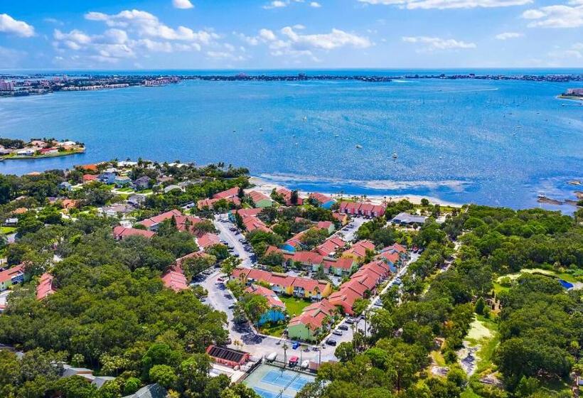 דירת שלושה חדרים, Spacious Coastal Haven 3bd Condo