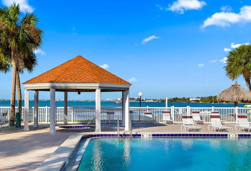 带3个卧室的公寓, Spacious Coastal Haven 3bd Condo