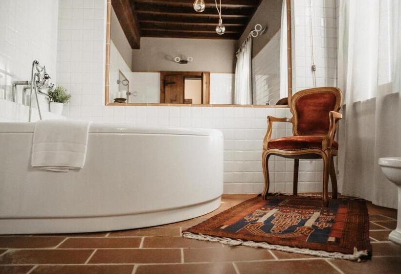 标准间, La Celeste Galeria