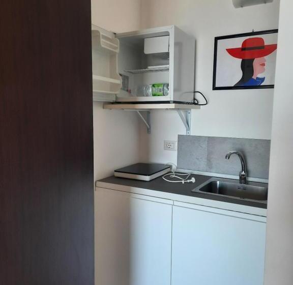 Четырехместный Номер Стандарт Вид на Море, Marina D Agrò Residence