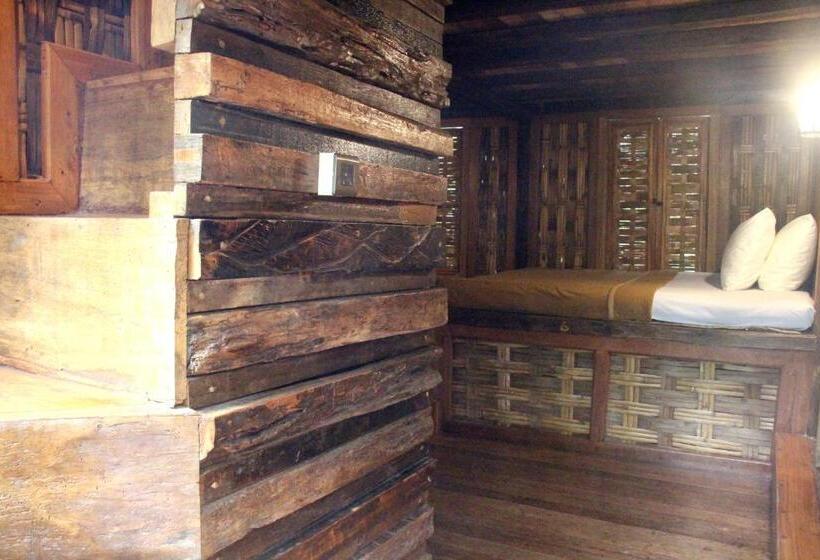 בקתה סטנדרטית, Geopark Village