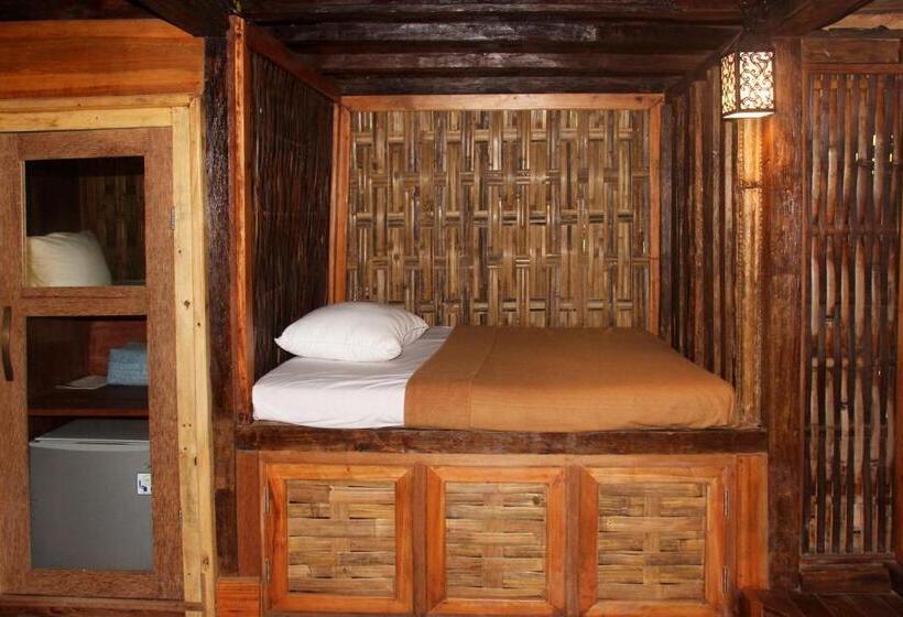 בקתה סטנדרטית, Geopark Village