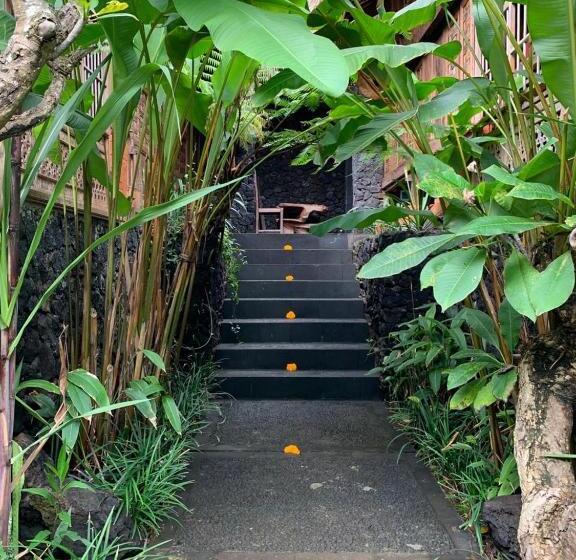 בקתה דלוקס, Geopark Village