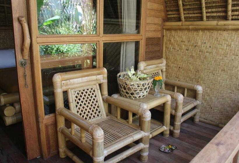 חדר אקונומי, Geopark Village