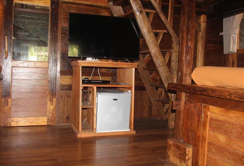 בקתה דלוקס, Geopark Village