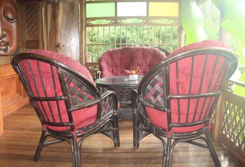 בקתה דלוקס, Geopark Village