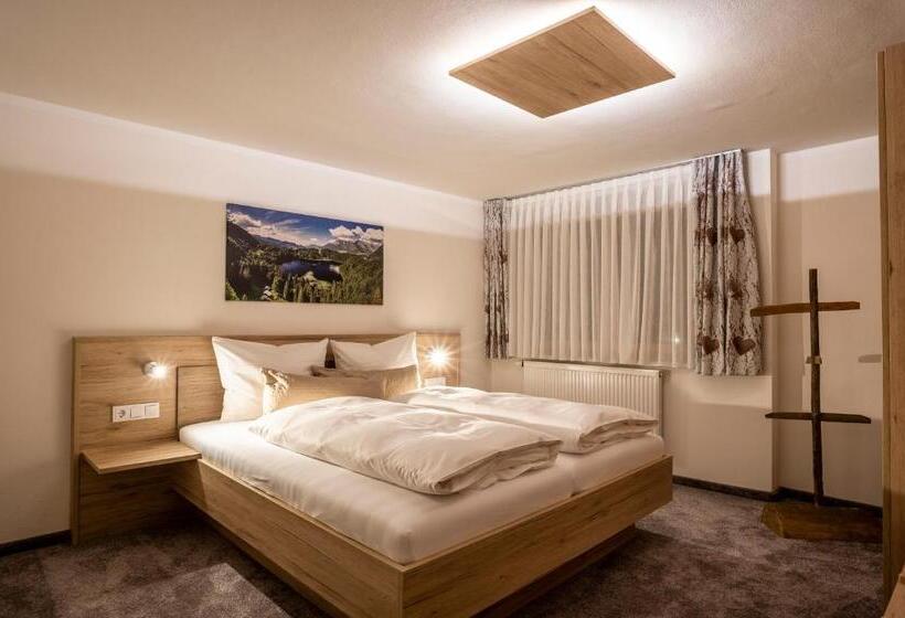 침실 3개 아파트, Haus Am Rank