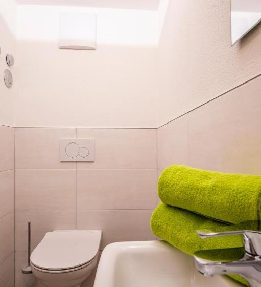 침실 2개 아파트, Haus Am Rank