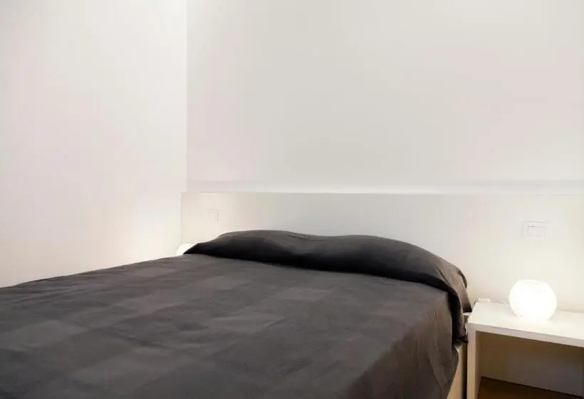 اتاق استاندارد سه تخته با بالکن, B&b Del Corso