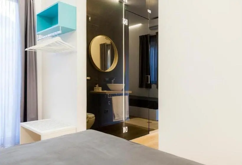 اتاق استاندارد سه تخته با بالکن, B&b Del Corso