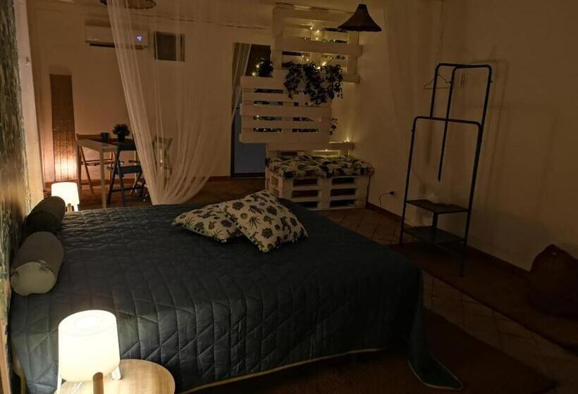 スタンダードシングルルーム, Room33