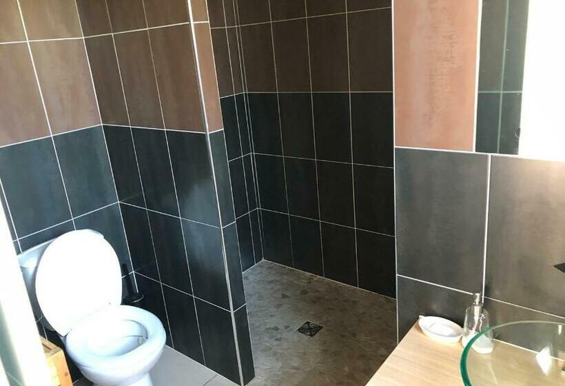 Номер Стандарт Вид на Сад, Villa Des Romieux