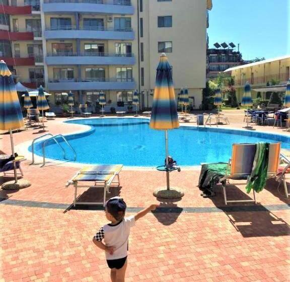 Apartamento 2 Dormitórios, Central Plaza Apartment