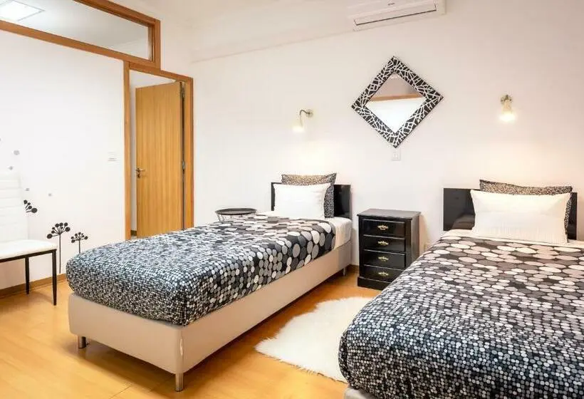 Standard-huone, Rocky3