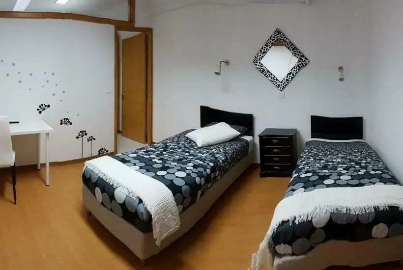 Standard-huone, Rocky3