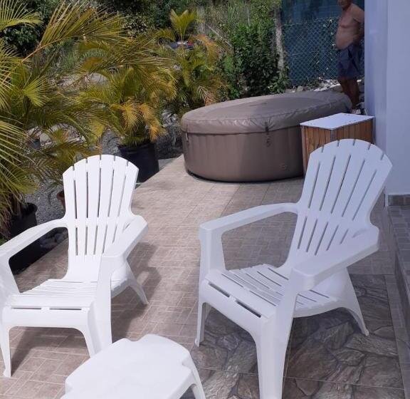 آپارتمان 1 خوابه با چشم‌انداز دریا, Bikamado