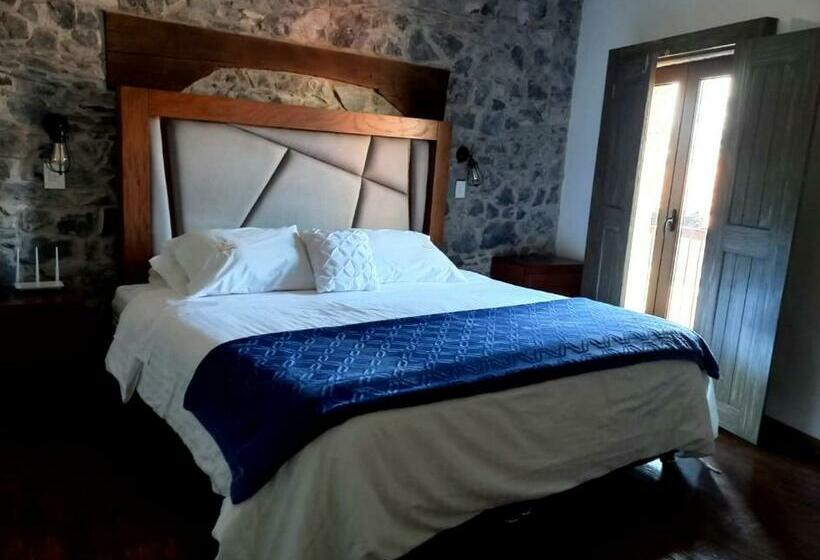 דירת חדר, Canaria