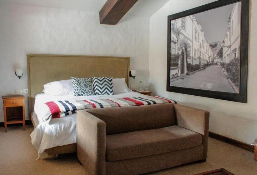 סוויטה דלוקס, Canaria