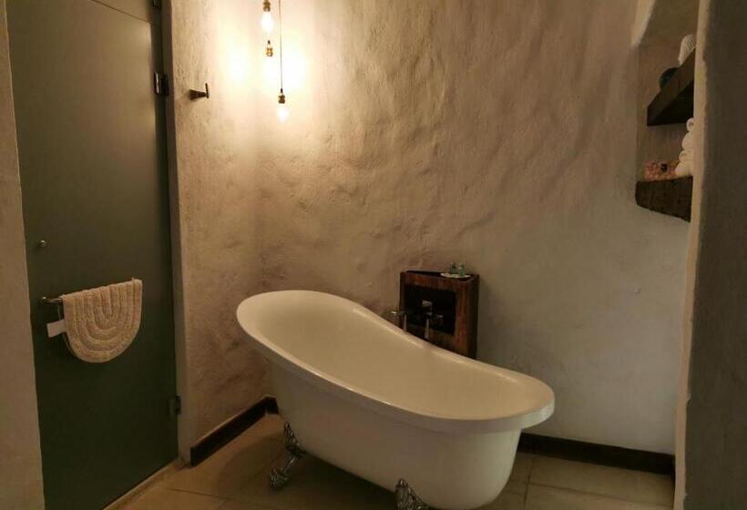 סוויטה דלוקס, Canaria