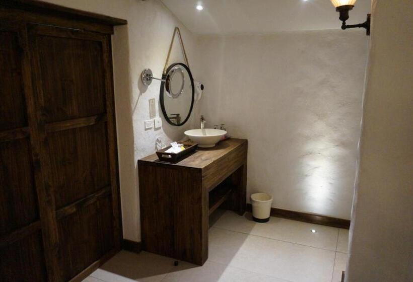 סוויטה דלוקס, Canaria