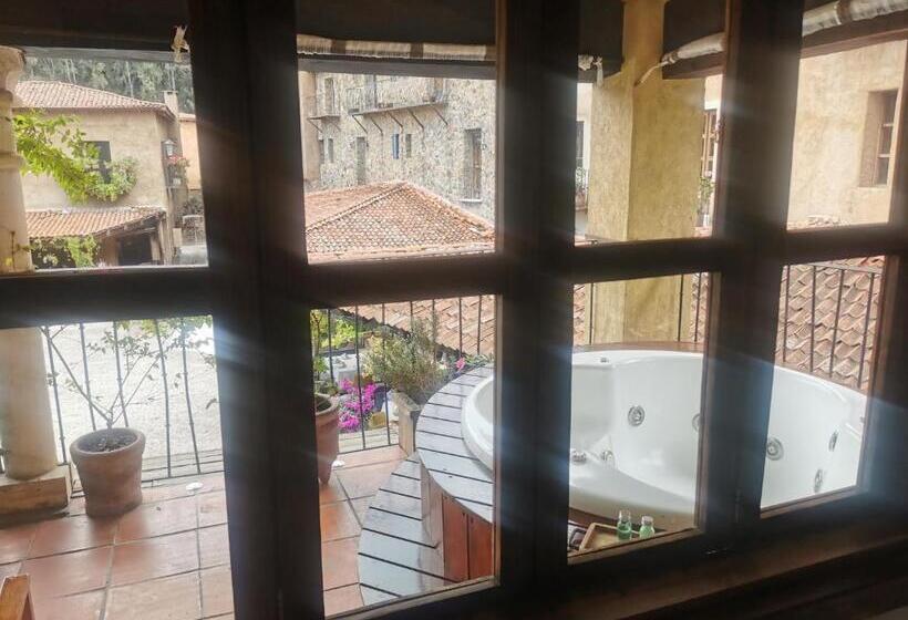 סוויטה דלוקס, Canaria