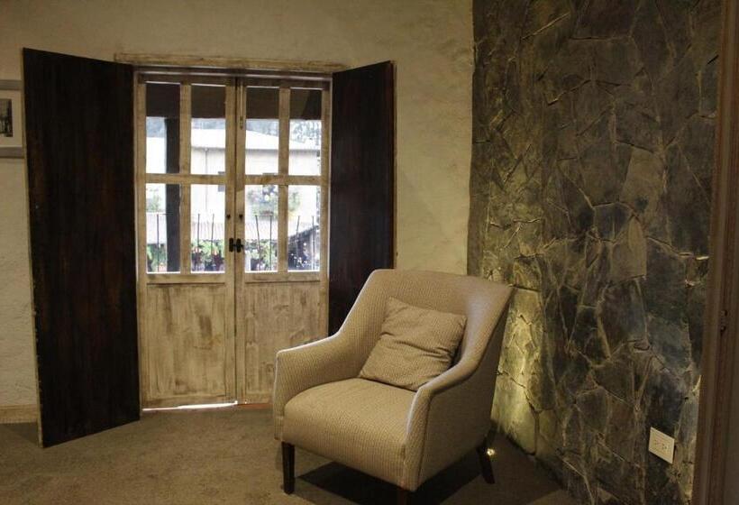 חדר דלוקס, Canaria