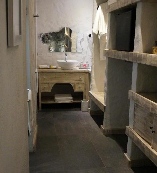 חדר דלוקס, Canaria