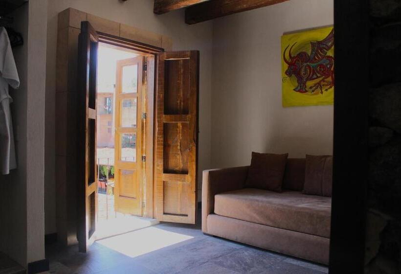 חדר דלוקס, Canaria