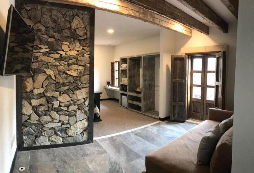 חדר דלוקס, Canaria