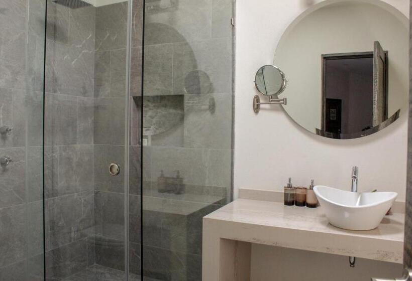 חדר סטנדרט, Canaria