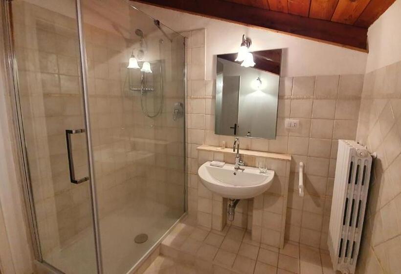 Полулюкс, I Casali Di Colle Monte