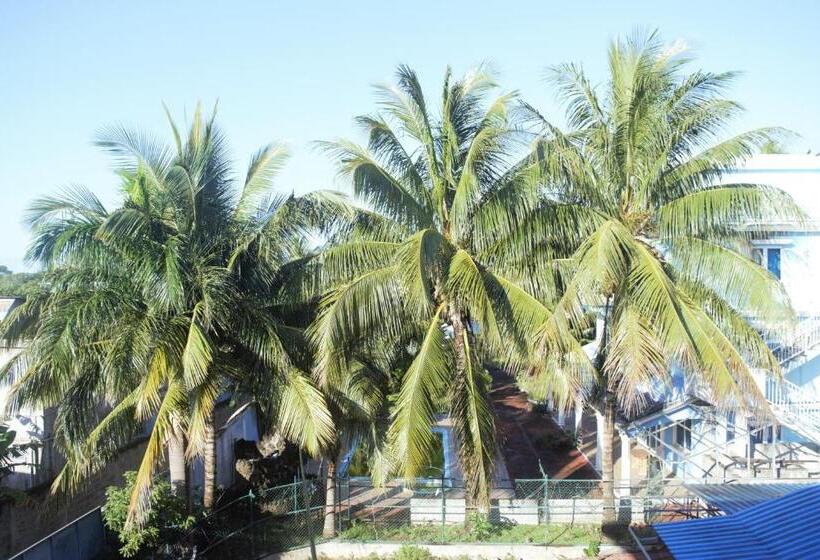 اتاق استاندارد با بالکن, Le Rosier