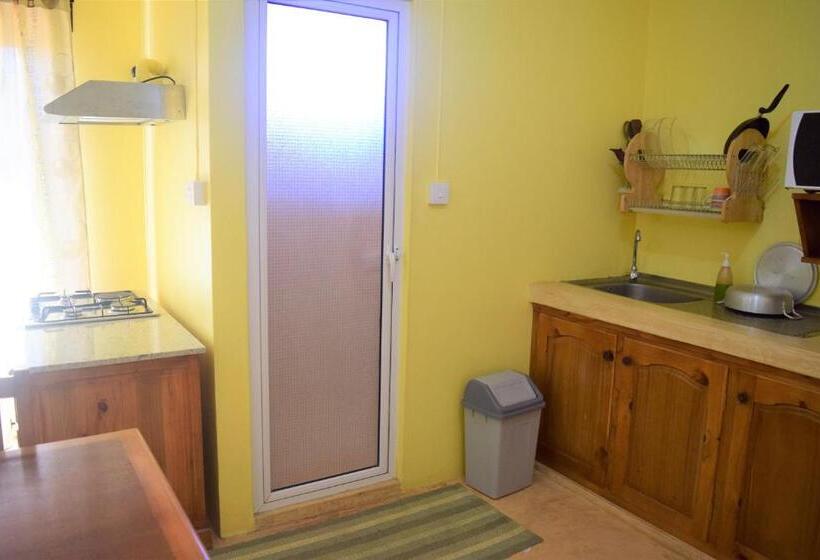 آپارتمان 1 خوابه با چشمانداز دریا, Le Rosier