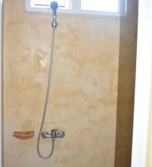 تختخواب در اتاق مشترک, Le Rosier