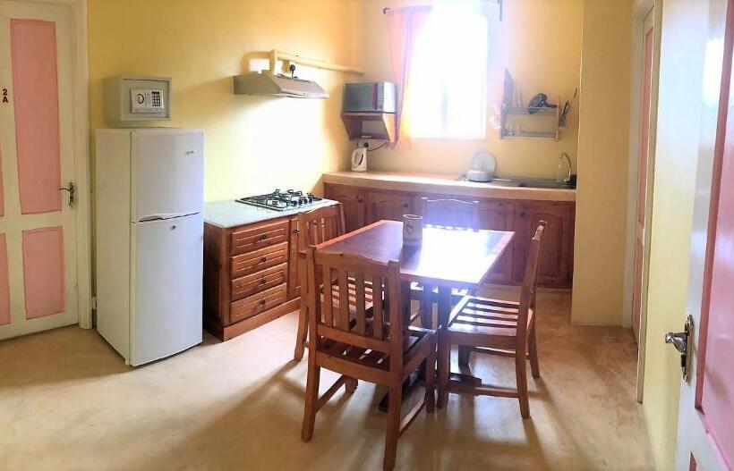 آپارتمان 2 خوابه, Le Rosier