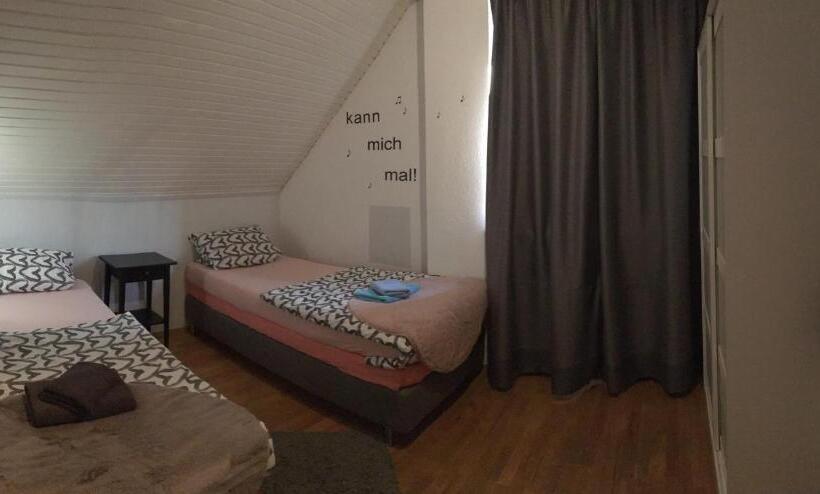 شقة غرفتين, Dormitorium Kaarst Wohnraum Auf Zeit