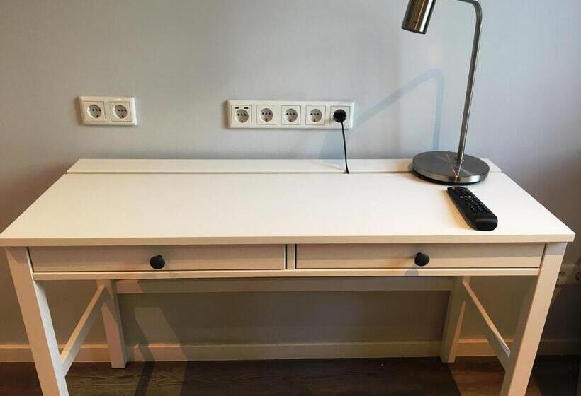 جناح ديلوكس سرير كينج, Dormitorium Kaarst Wohnraum Auf Zeit