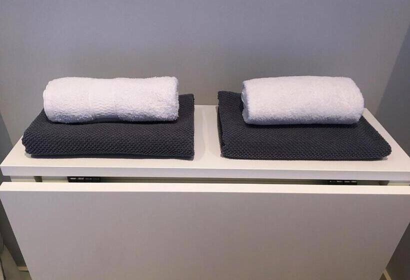 جناح ديلوكس سرير كينج, Dormitorium Kaarst Wohnraum Auf Zeit