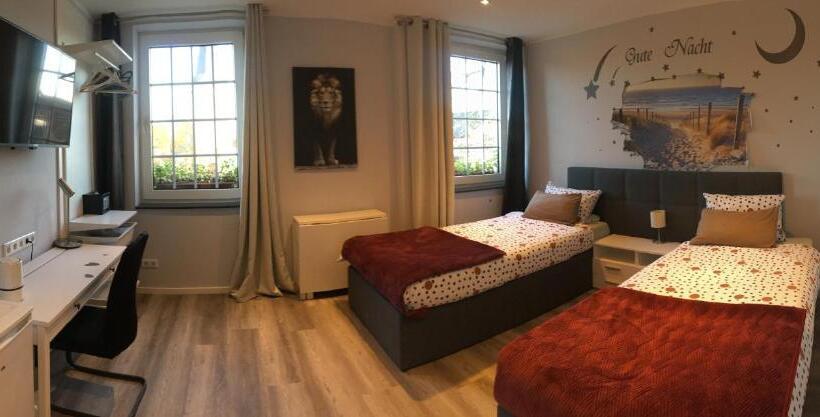 شقة غرفة واحدة, Dormitorium Kaarst Wohnraum Auf Zeit