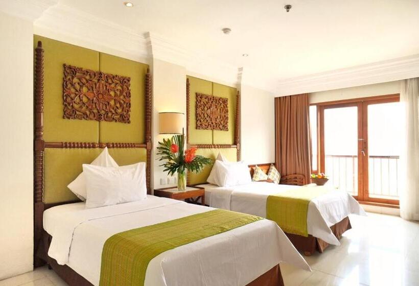 סוויטת ג'וניור נוף לעיר, The Grand Hill Resort