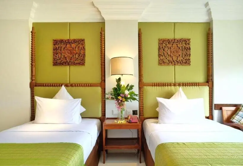 山の見えるジュニアスイート, The Grand Hill Resort