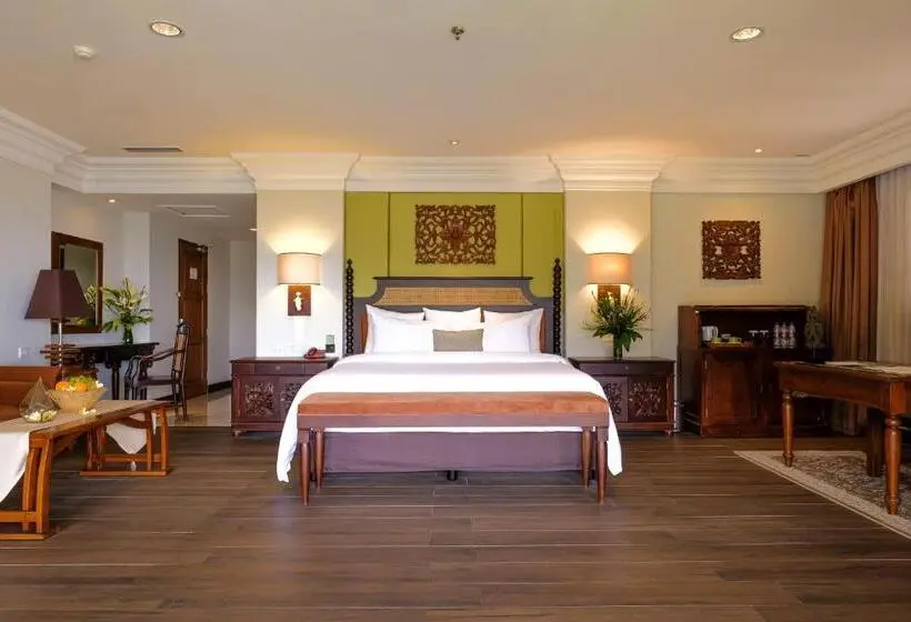シティビュースイート, The Grand Hill Resort